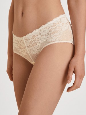 Calida Circular Romance Panty, Cradle To Cradle Certified® Underkläder Dam Grädde | JXRK17089