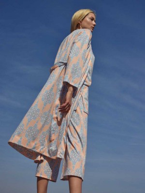 Calida Favourites Balance Kimono, Length 120cm Bathrobes Dam Peach Parfait | EMCP04152